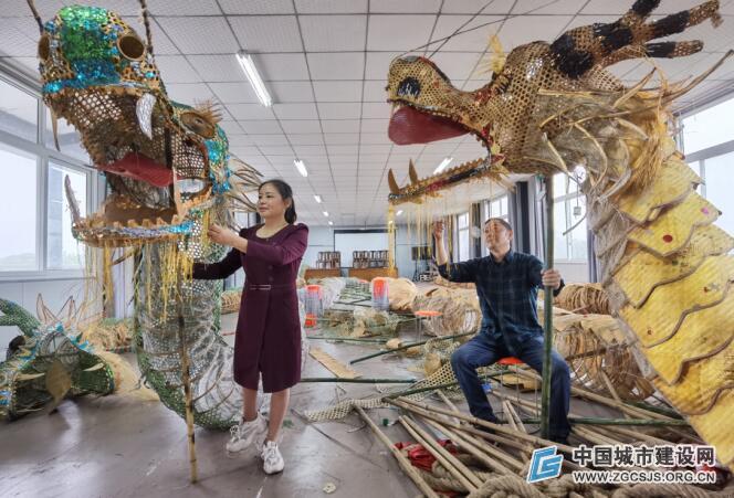四川青神县：小小竹篾编织富裕梦